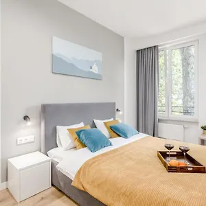 Expo Center Apartament