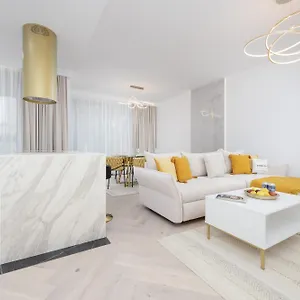 Lux Grzybowska With Parking By Renters Prestige Apartament